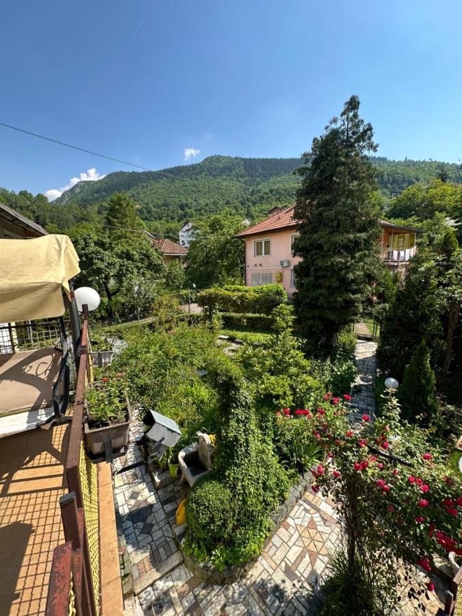 Beautiful House Overlooking Saraievo Exterior foto